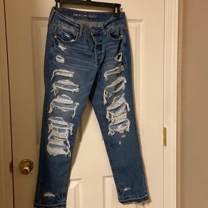 American Eagle (AE) Patched Mom Straight Jeans